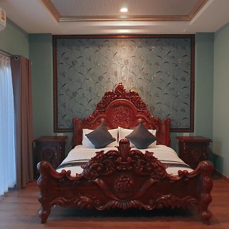 Отель Chunlee Grand Korat Накхонратчасима Экстерьер фото