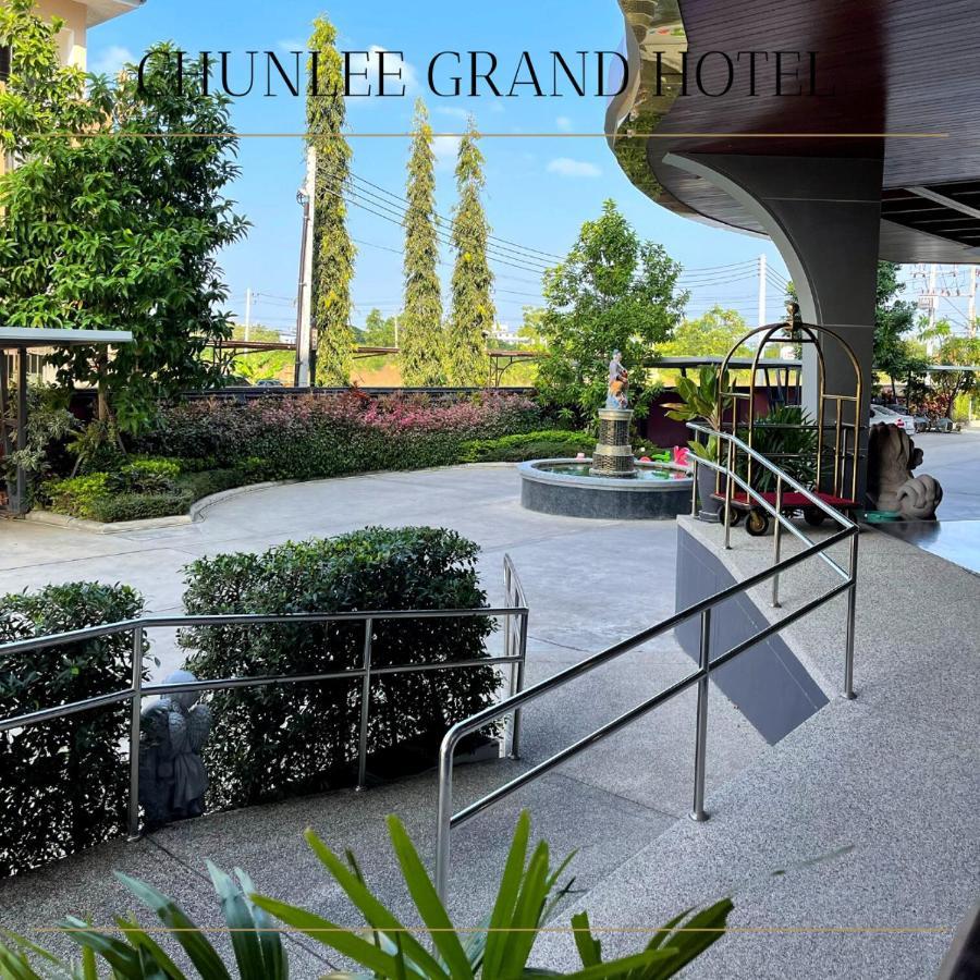 Отель Chunlee Grand Korat Накхонратчасима Экстерьер фото
